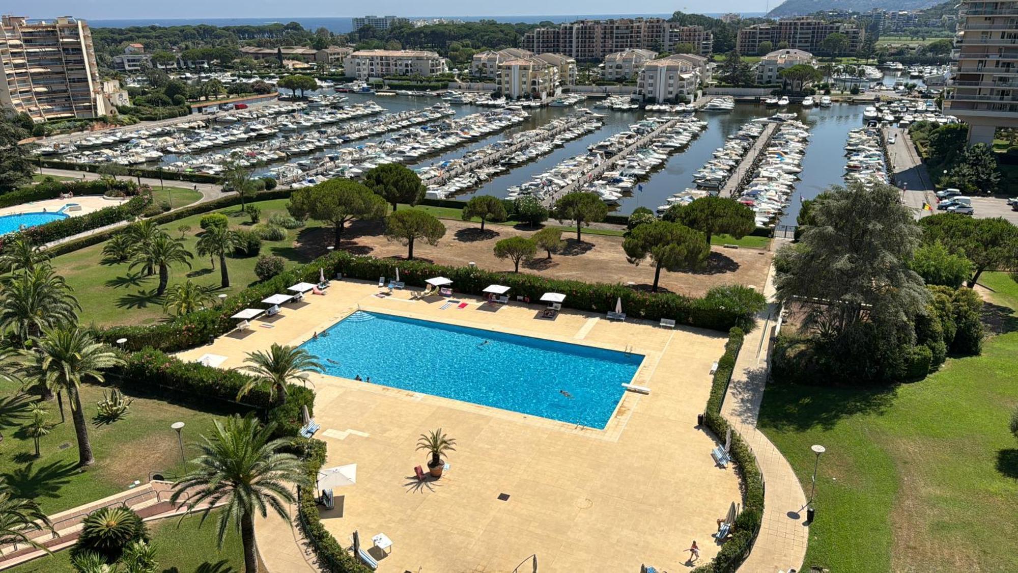 Appartement T3 De Standing Vue Mer Et Marina Мандельё-ла-Напуль Экстерьер фото